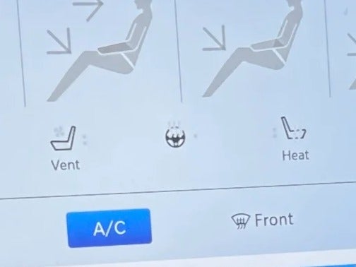 2026 Chrysler Pacifica Pinnacle - Photo 23