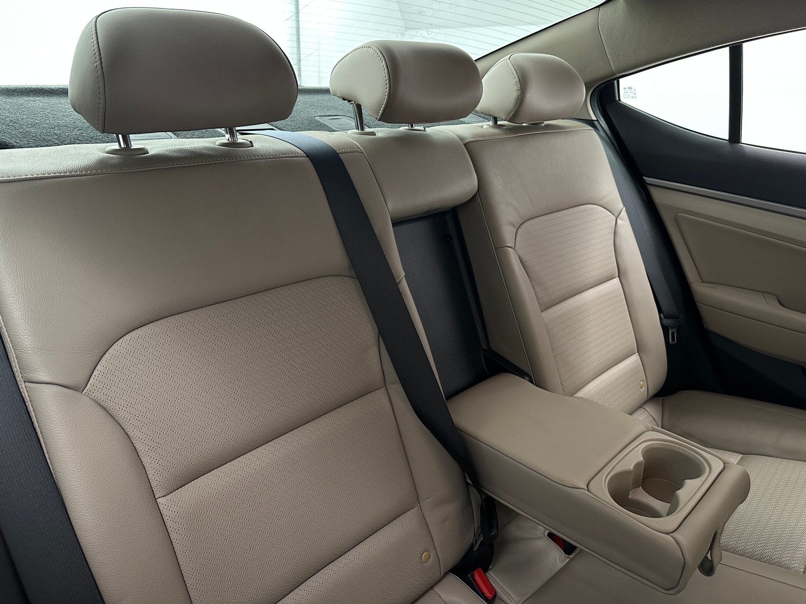 Thumbnail: 2017 Hyundai Elantra - 5