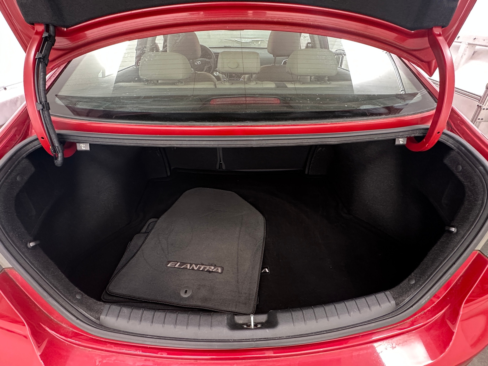 Thumbnail: 2017 Hyundai Elantra - 6