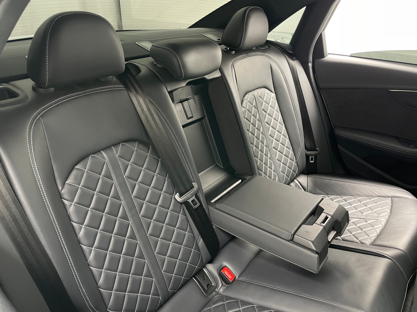 Thumbnail: 2019 Audi S4 - 5