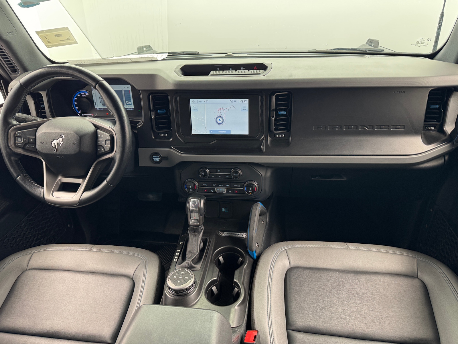 Thumbnail: 2022 Ford Bronco - 3