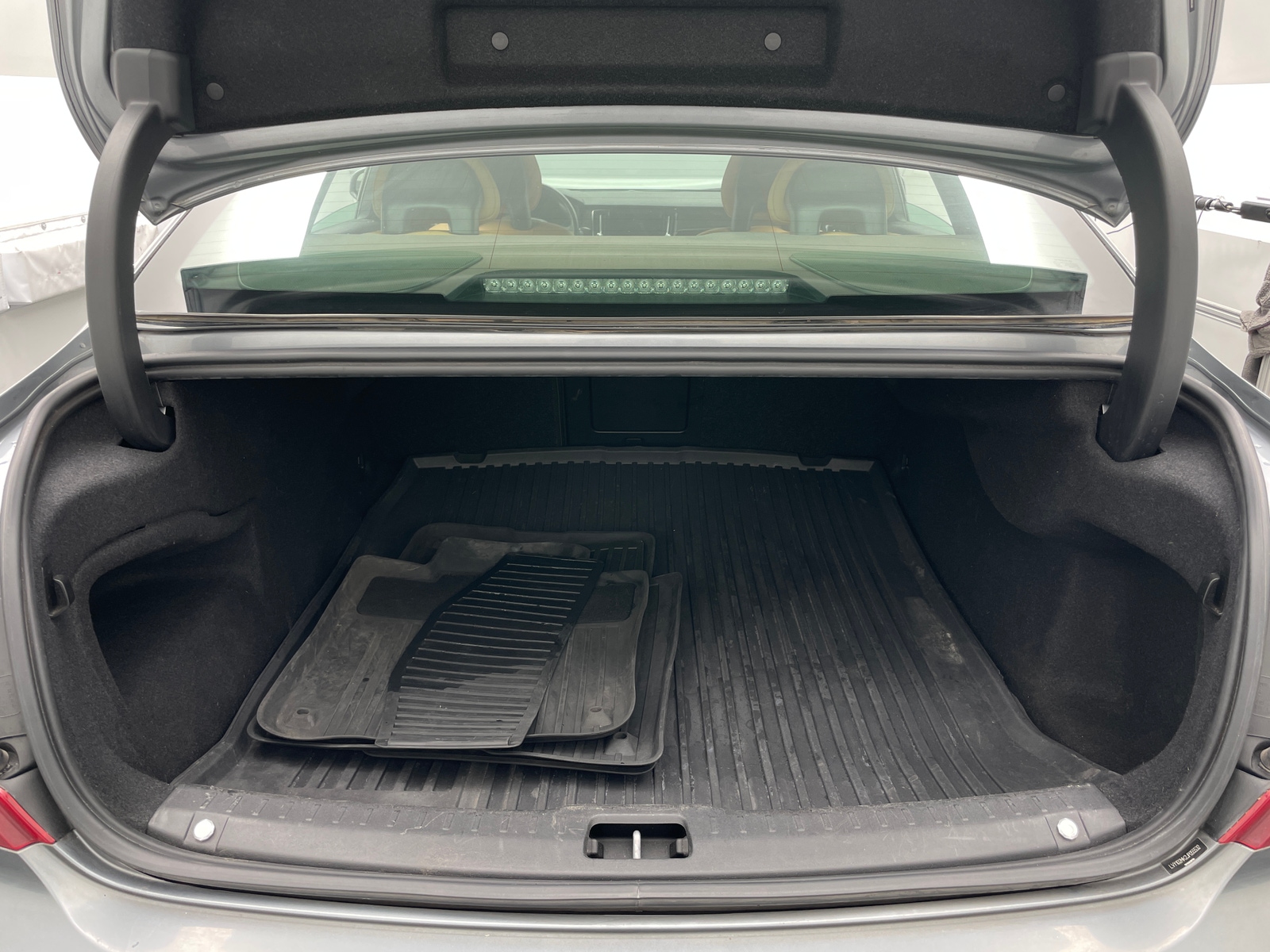 Thumbnail: 2018 Volvo S90 - 6