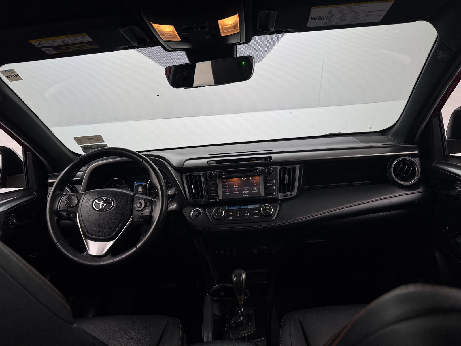 Thumbnail: 2018 Toyota RAV4 - 2