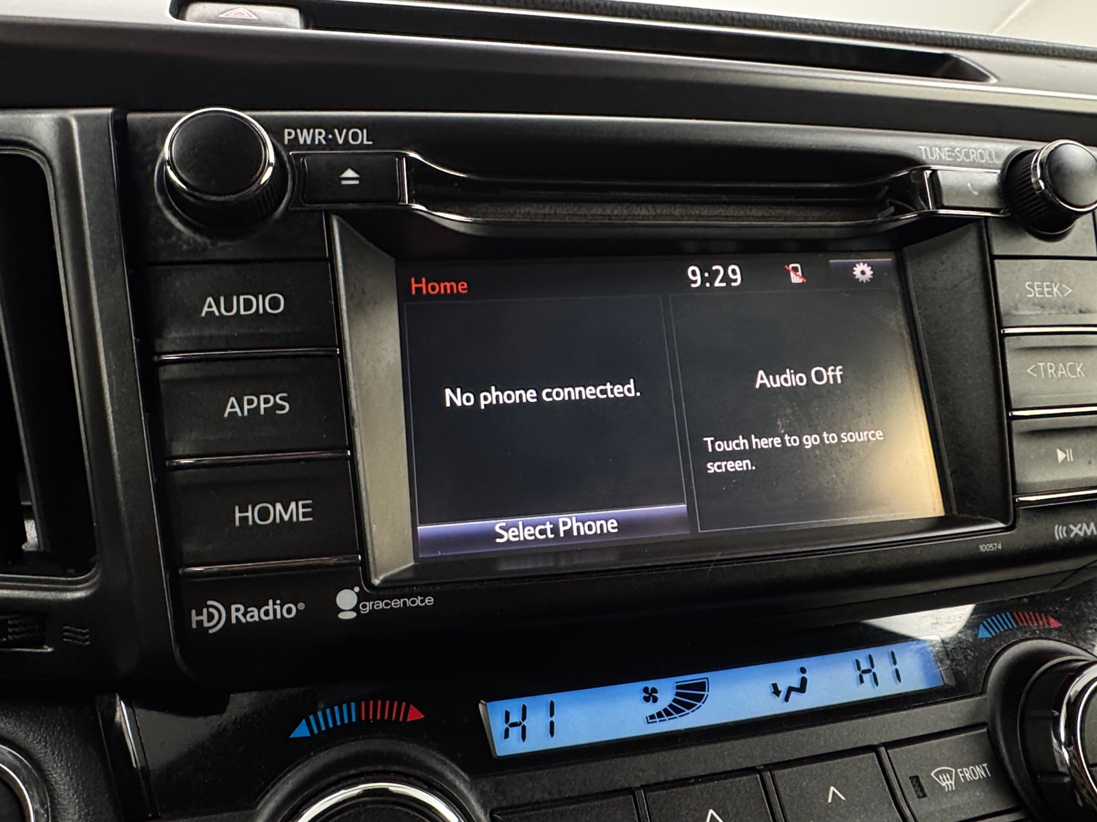 Thumbnail: 2018 Toyota RAV4 - 3