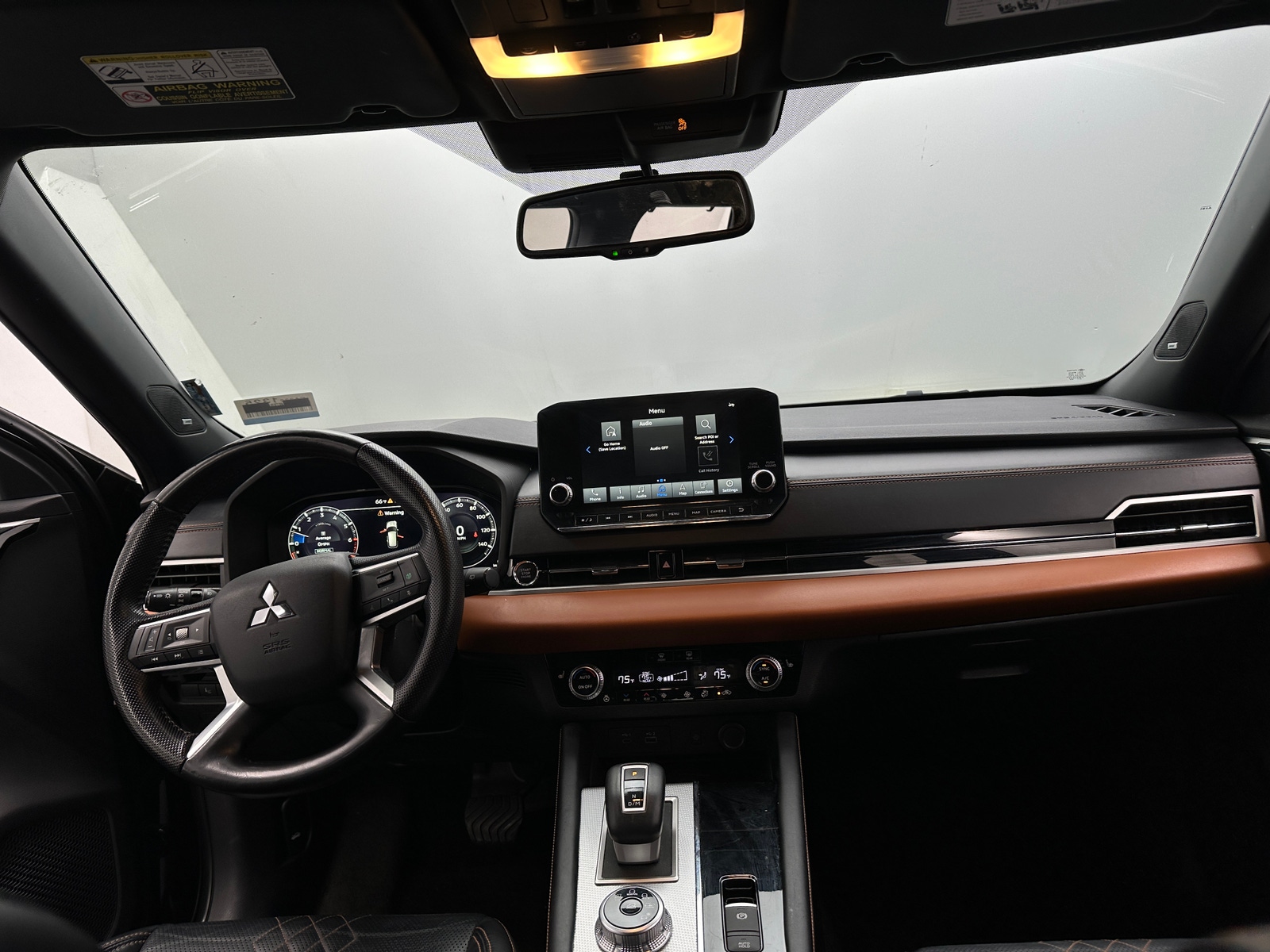 Thumbnail: 2022 Mitsubishi Outlander - 2