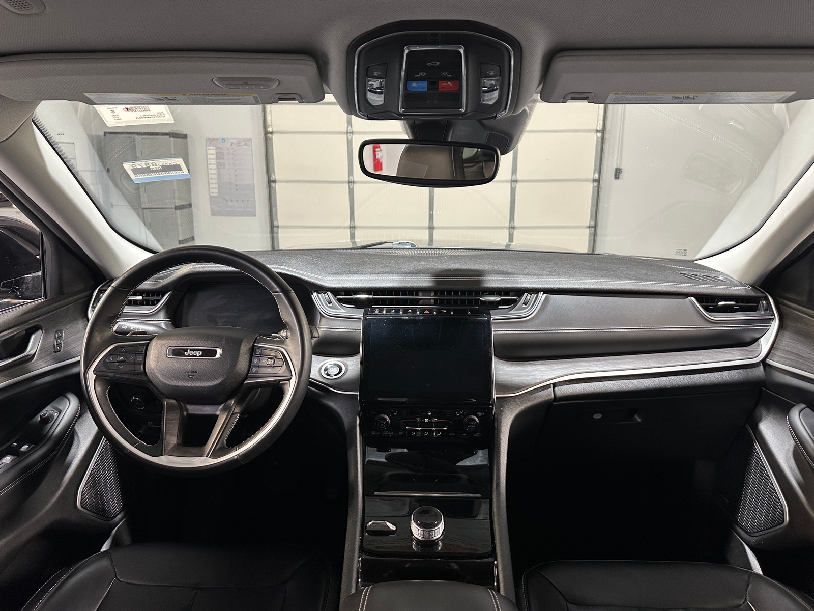 Thumbnail: 2022 Jeep Grand Cherokee L - 2