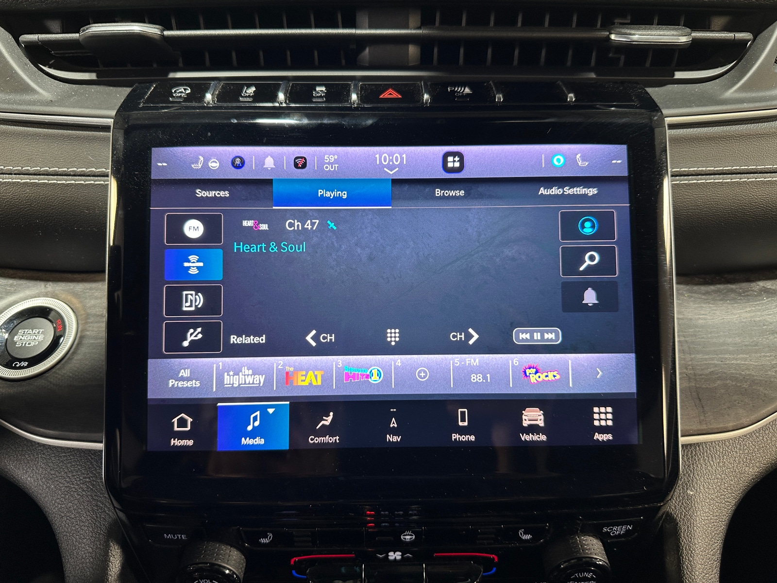 Thumbnail: 2022 Jeep Grand Cherokee L - 3