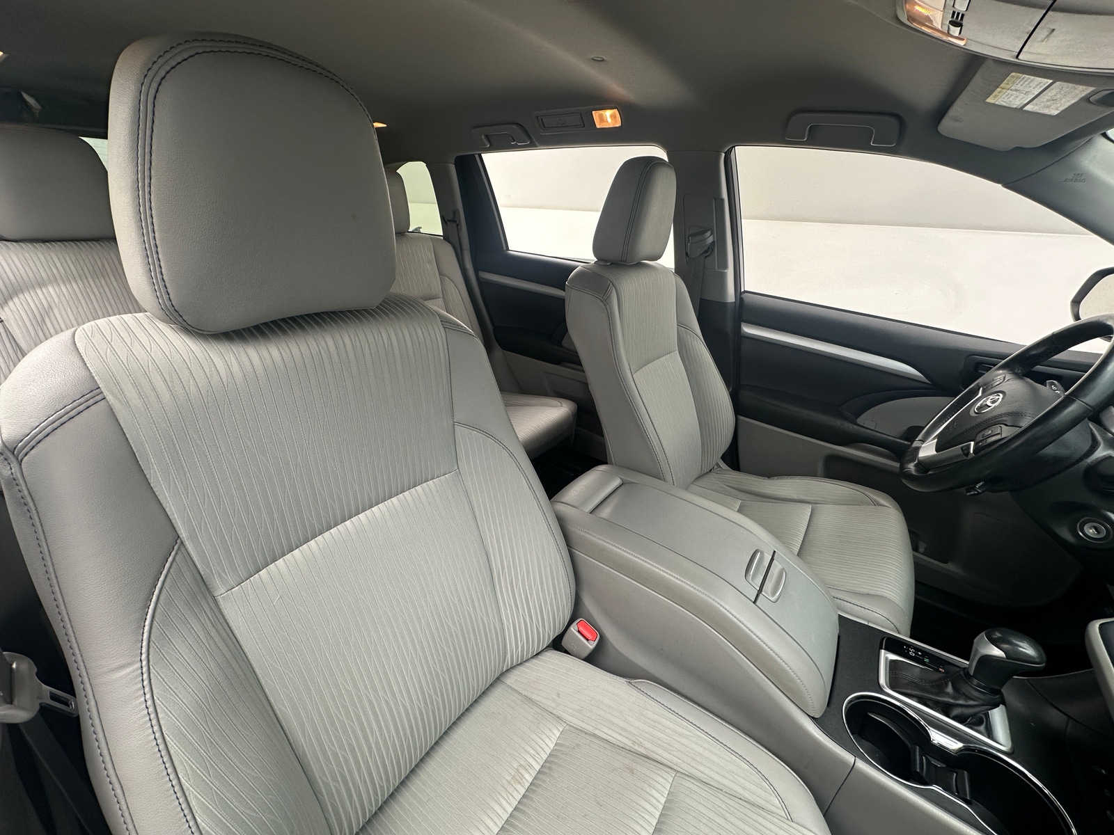 Thumbnail: 2017 Toyota Highlander - 2