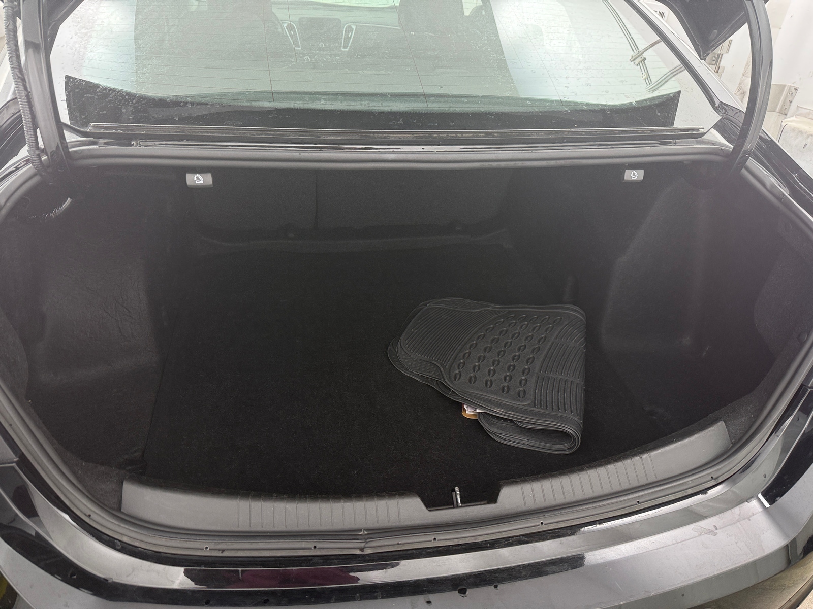 Thumbnail: 2023 Chevrolet Malibu - 7