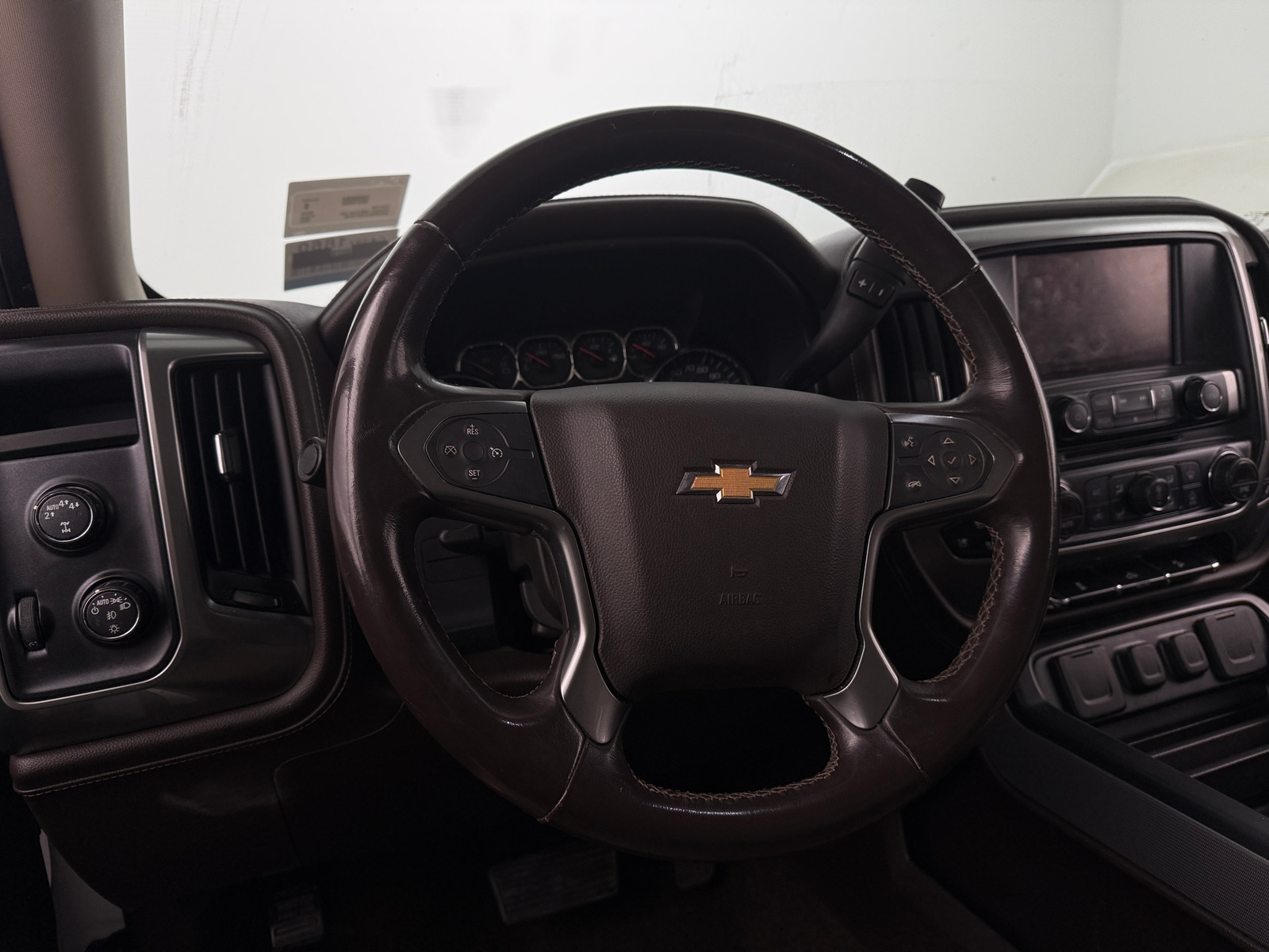 Thumbnail: 2017 Chevrolet Silverado 1500 - 4