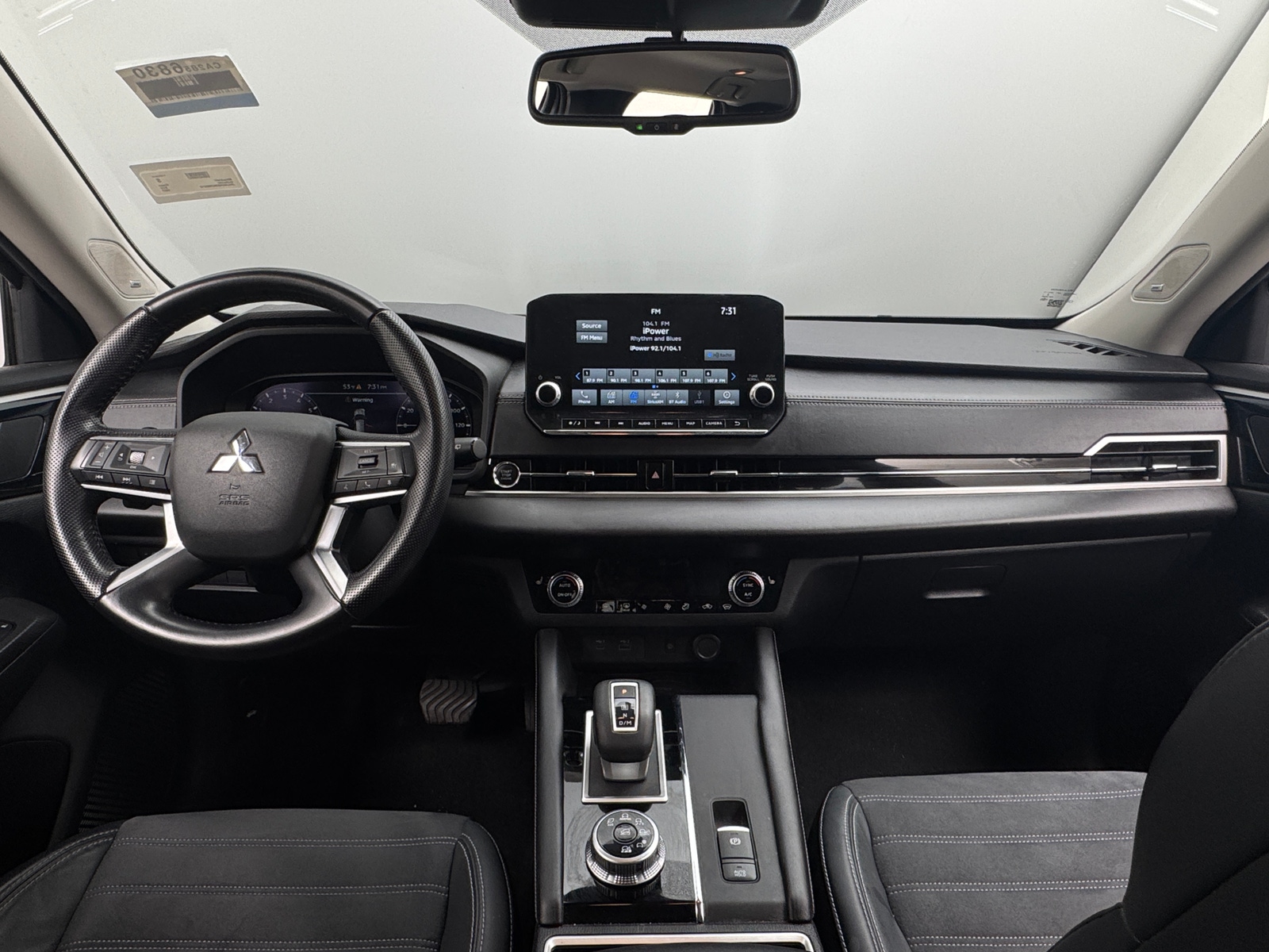 Thumbnail: 2022 Mitsubishi Outlander - 2