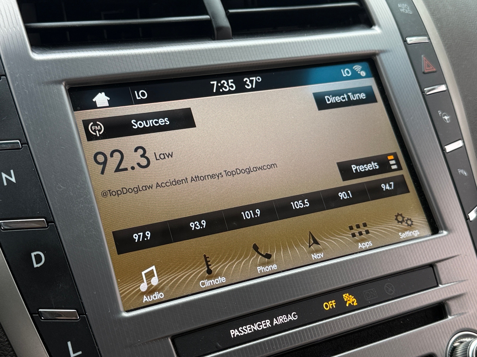 Thumbnail: 2018 Lincoln MKZ - 3