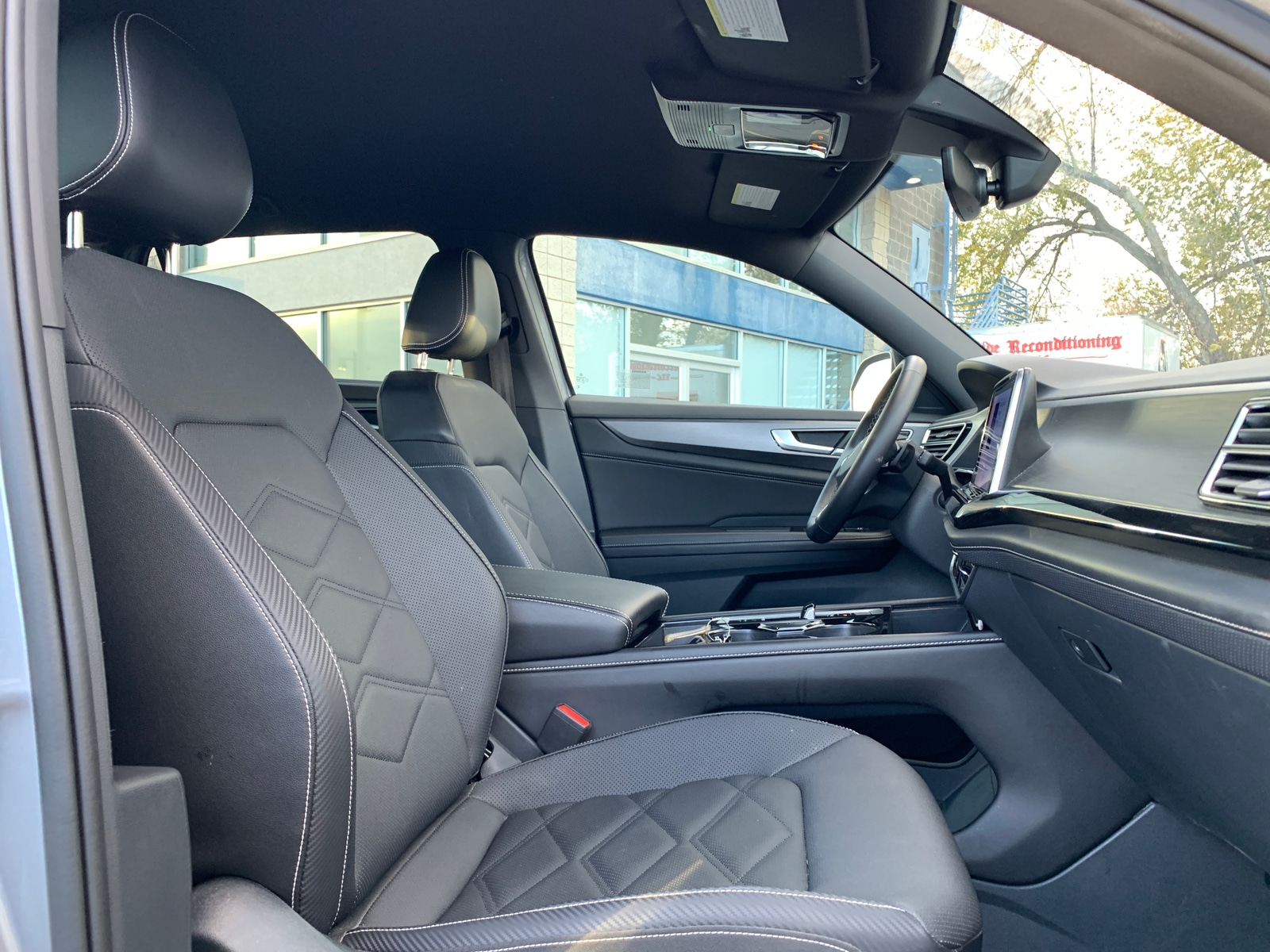 Thumbnail: 2025 Volkswagen Atlas - 2