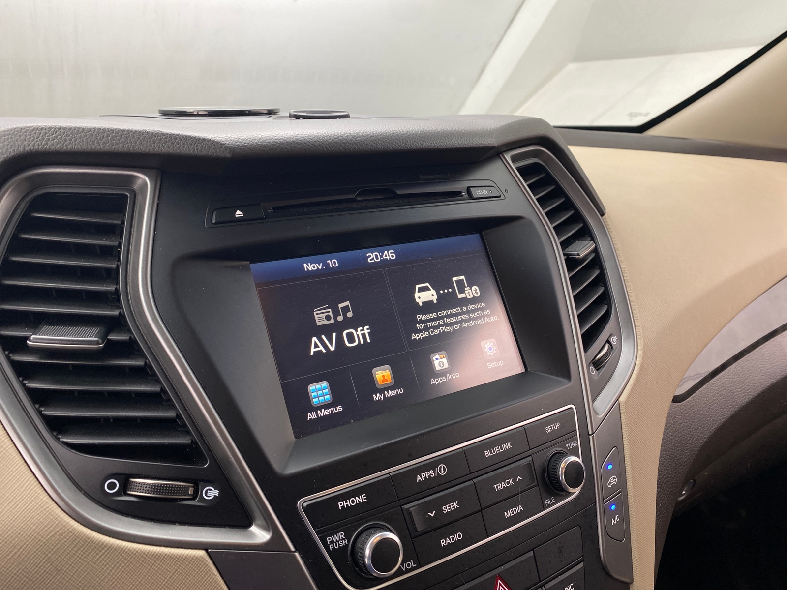 Thumbnail: 2017 Hyundai Santa Fe - 4