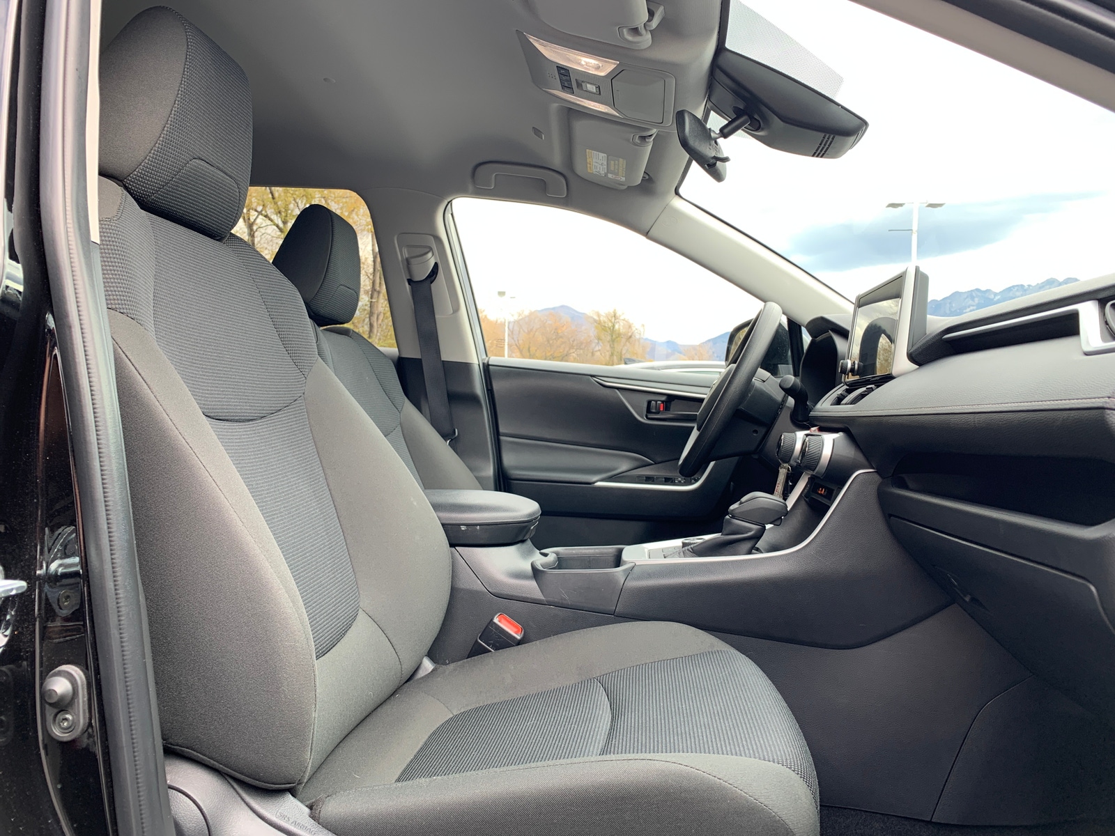 Thumbnail: 2025 Toyota RAV4 - 2