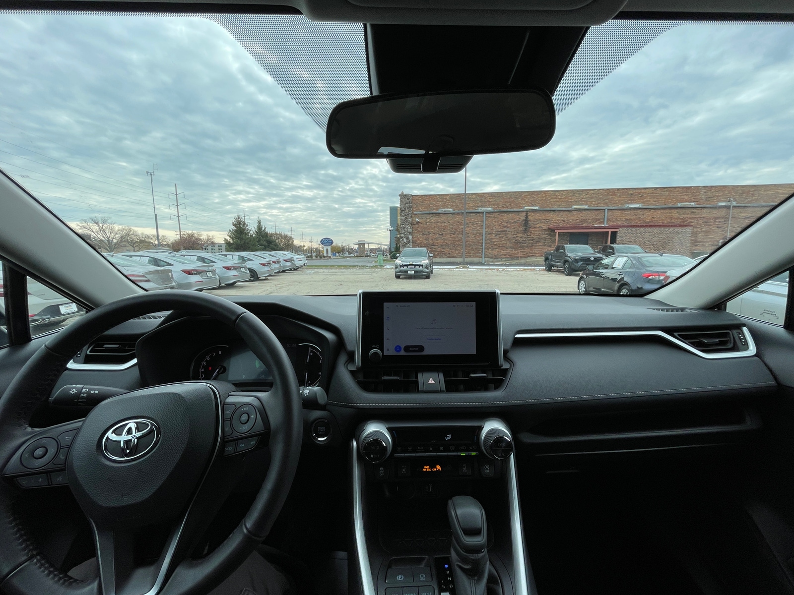 Thumbnail: 2025 Toyota RAV4 - 3