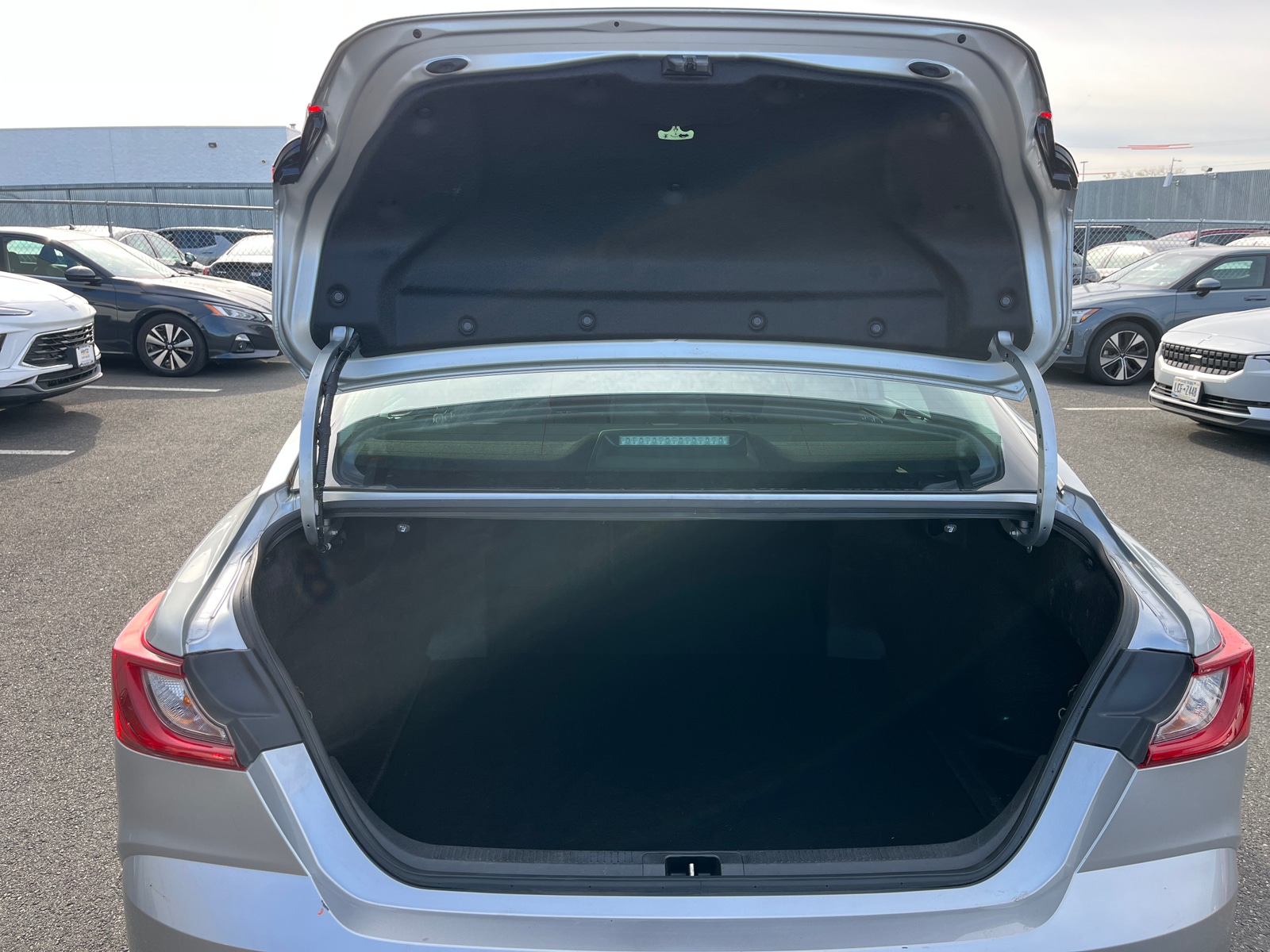 Thumbnail: 2025 Toyota Camry - 6