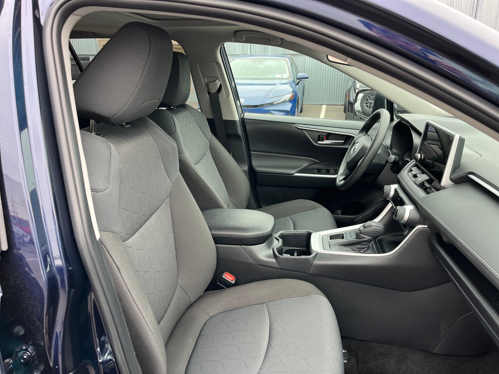 Thumbnail: 2025 Toyota RAV4 - 2