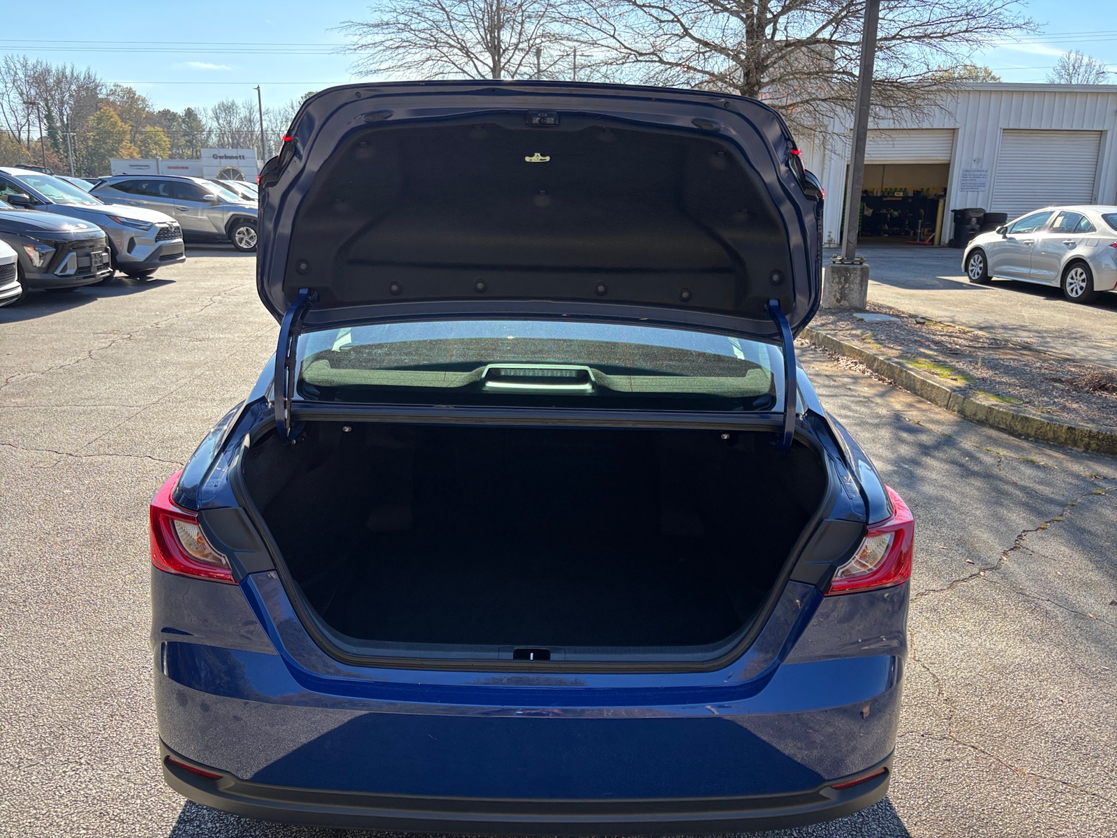 Thumbnail: 2025 Toyota Camry - 6