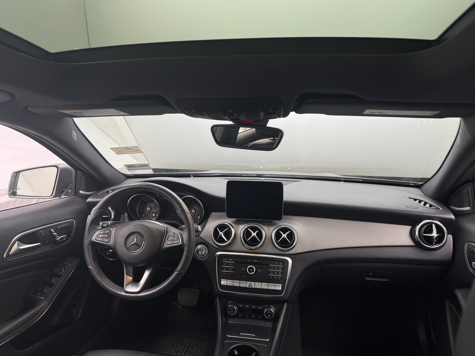 Thumbnail: 2019 Mercedes-Benz GLA - 2