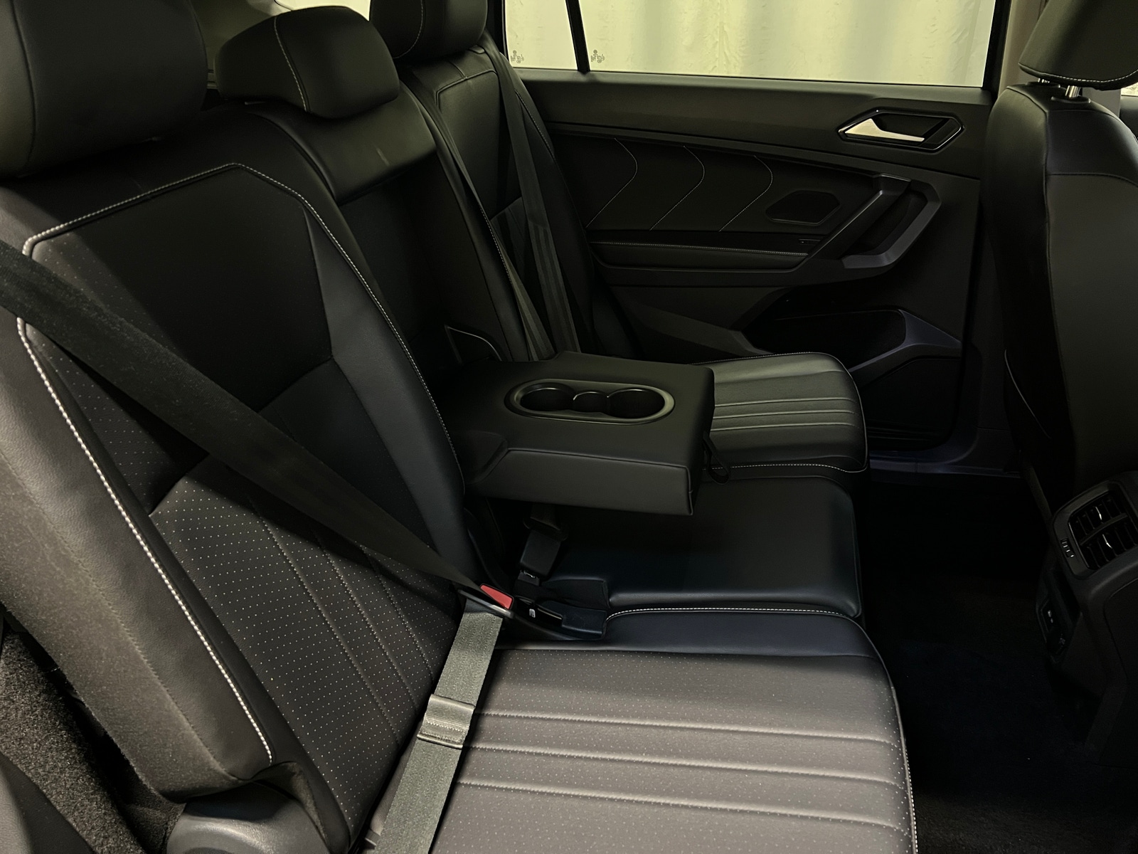 Thumbnail: 2024 Volkswagen Tiguan - 5