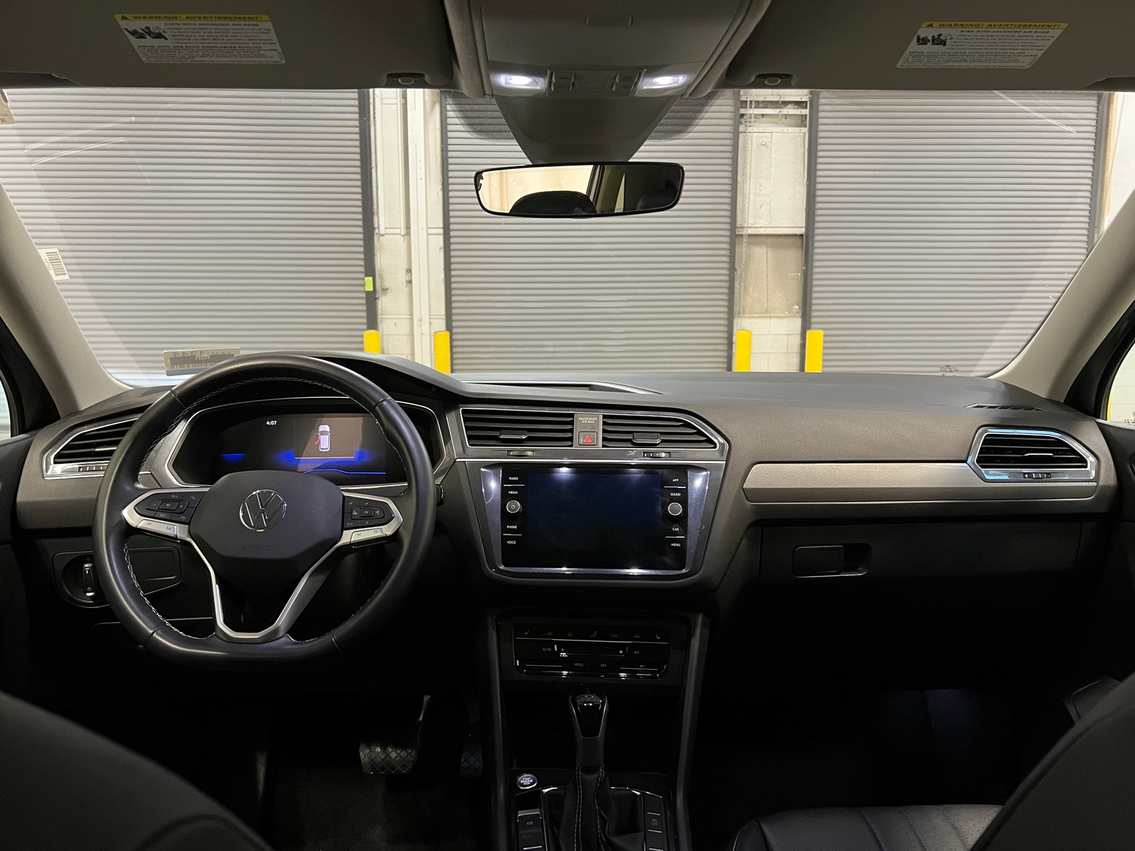 Thumbnail: 2024 Volkswagen Tiguan - 2