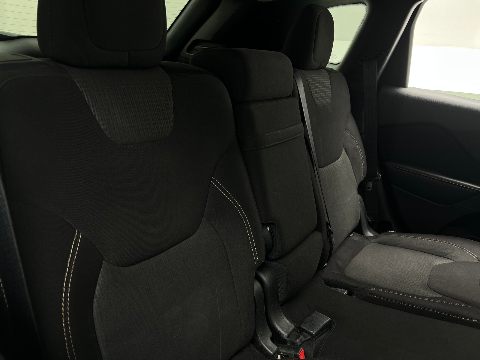 Thumbnail: 2016 Jeep Cherokee - 6