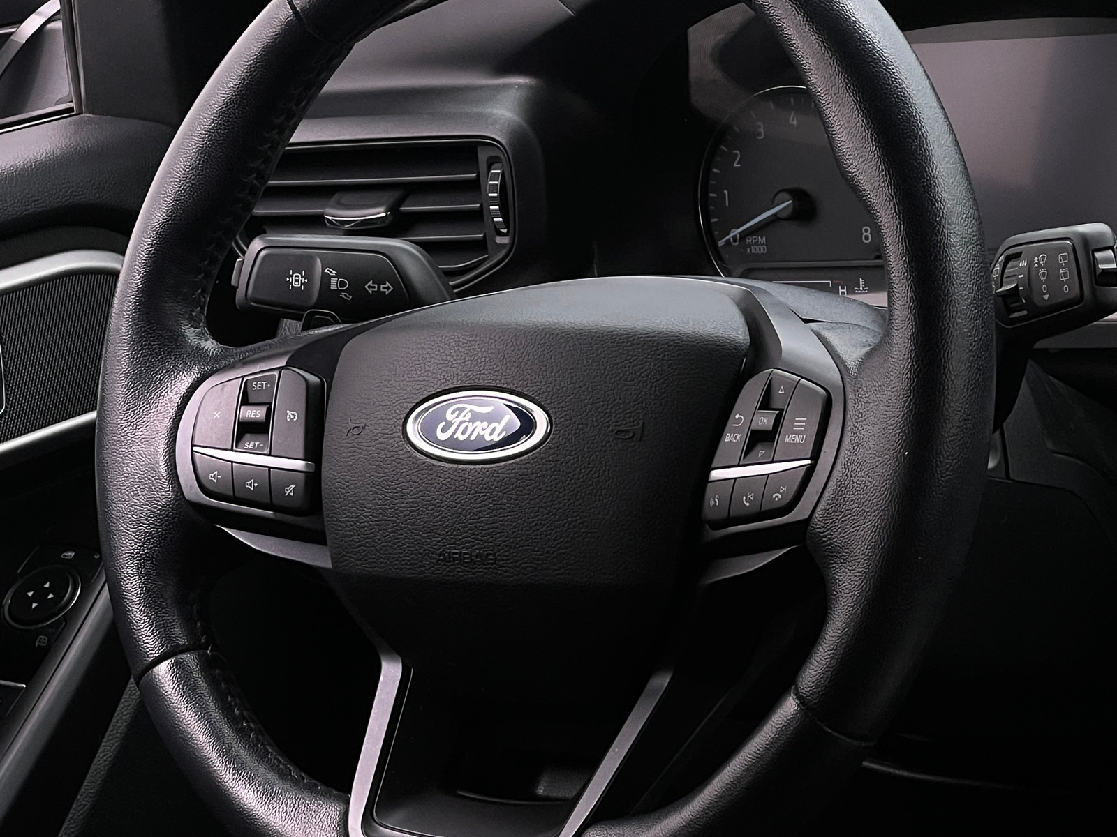 Thumbnail: 2020 Ford Explorer - 5