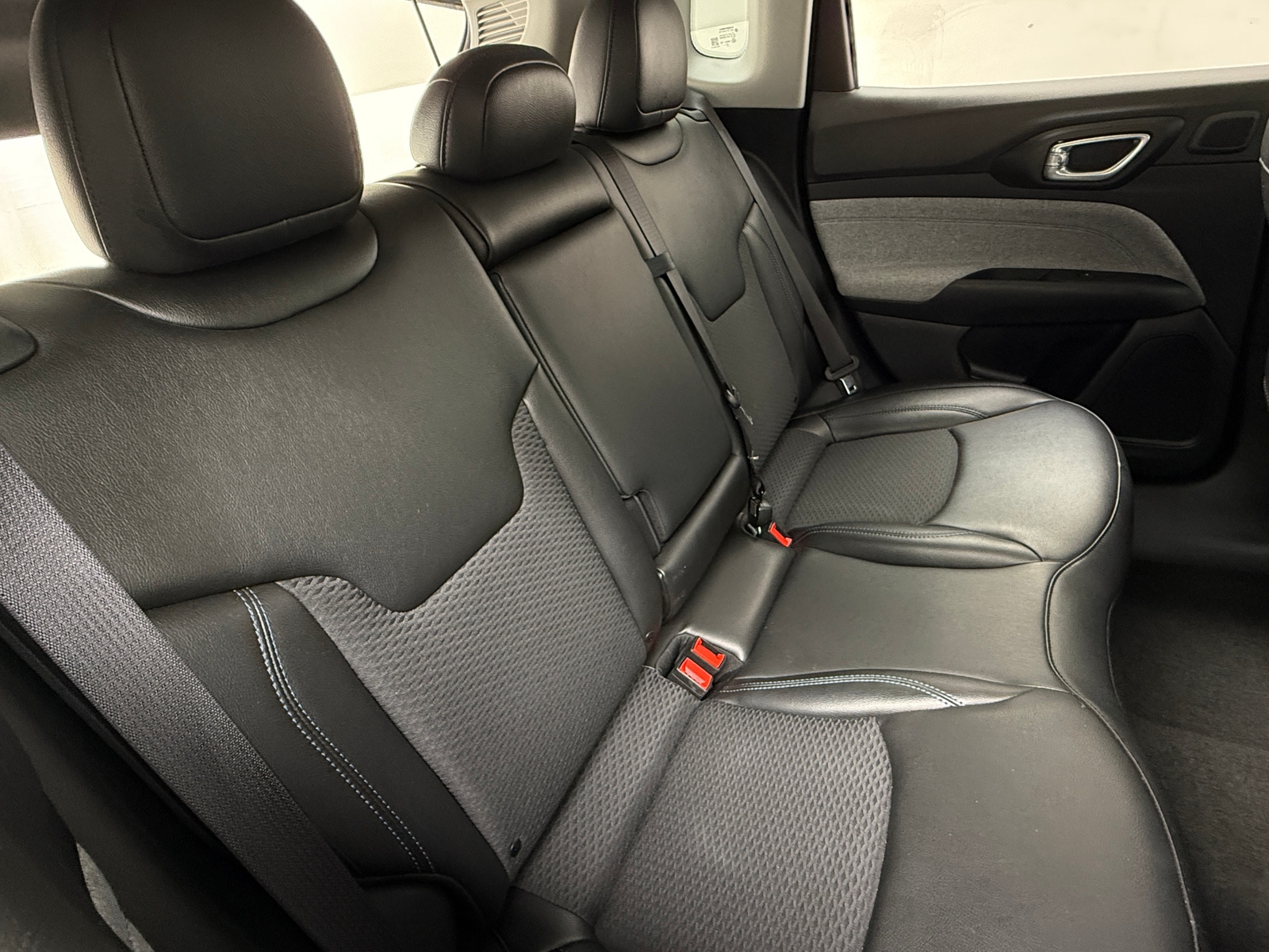 Thumbnail: 2022 Jeep Compass - 6