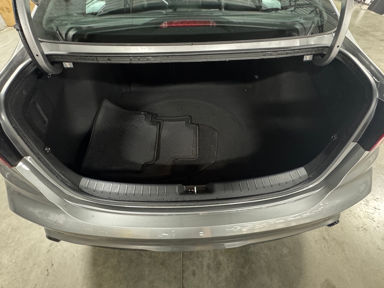 Thumbnail: 2023 Kia Forte - 7