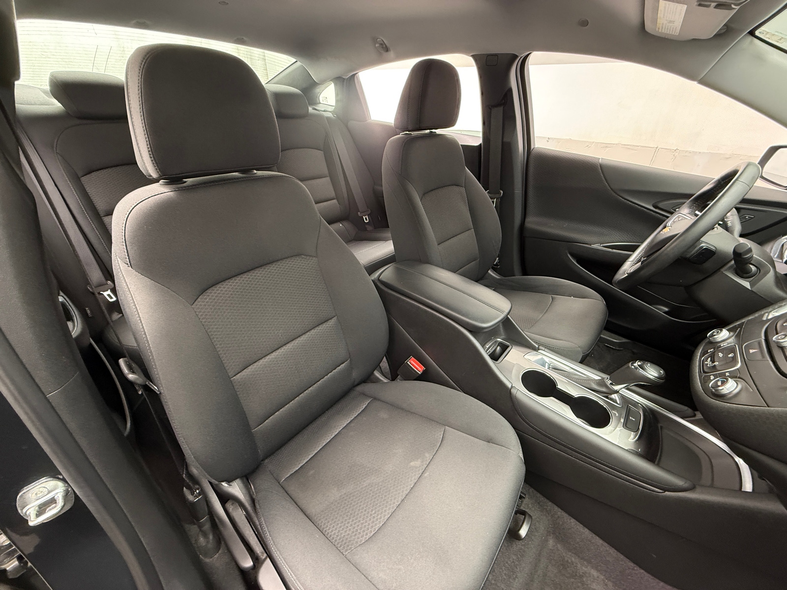 Thumbnail: 2016 Chevrolet Malibu - 2