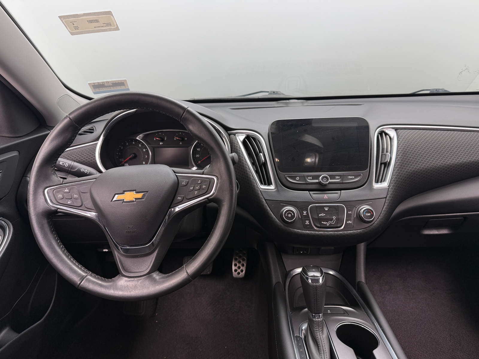 Thumbnail: 2016 Chevrolet Malibu - 3