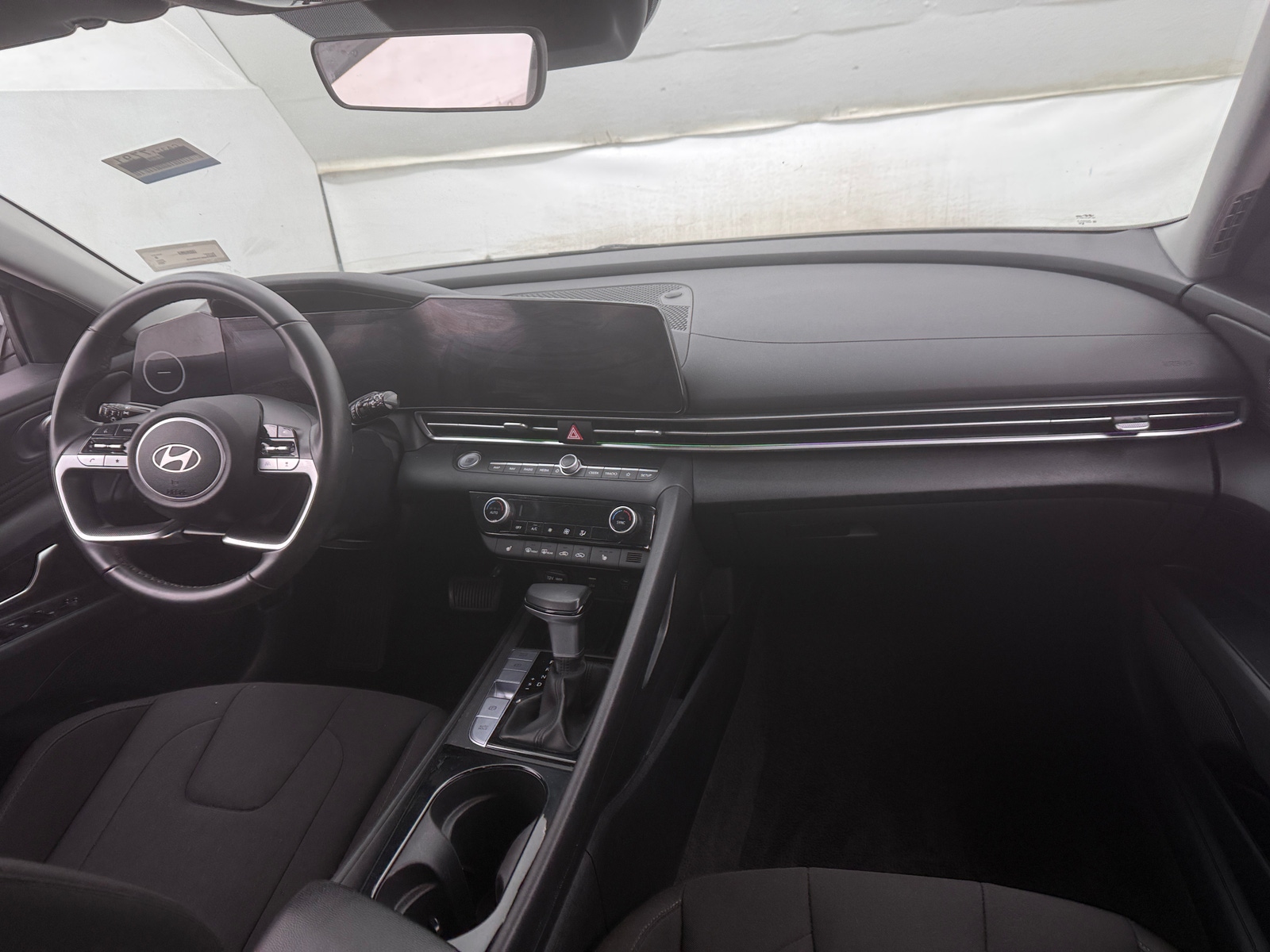 Thumbnail: 2025 Hyundai Elantra - 3