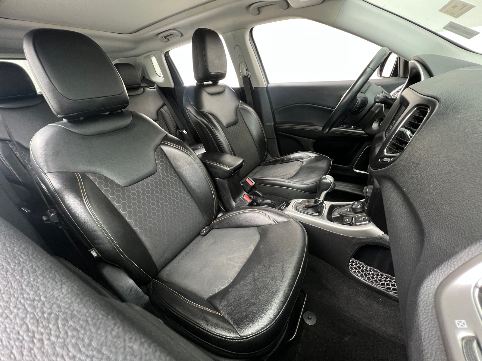 Thumbnail: 2019 Jeep Compass - 2