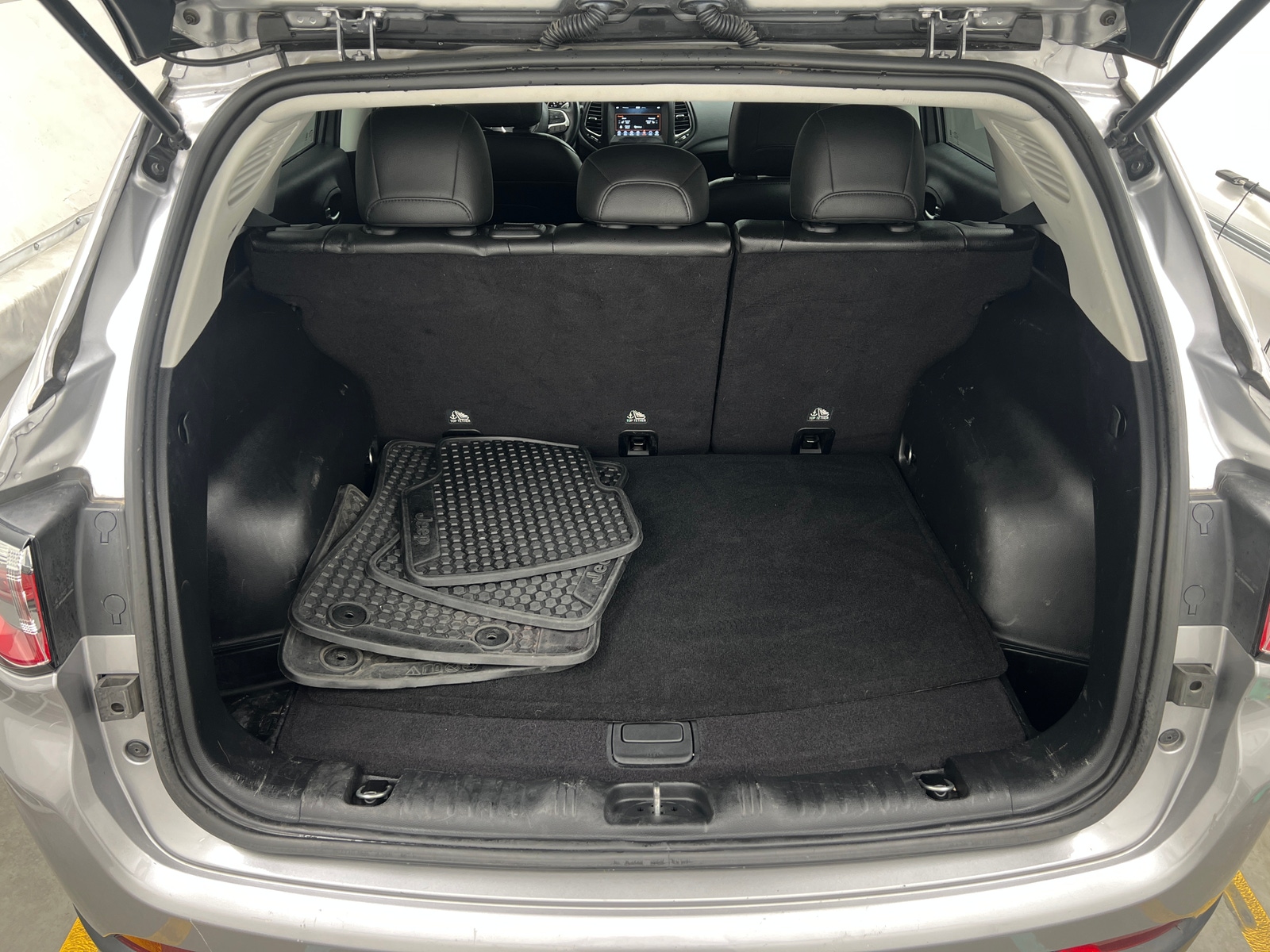 Thumbnail: 2019 Jeep Compass - 7