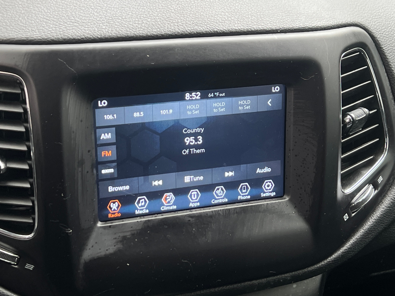 Thumbnail: 2019 Jeep Compass - 4