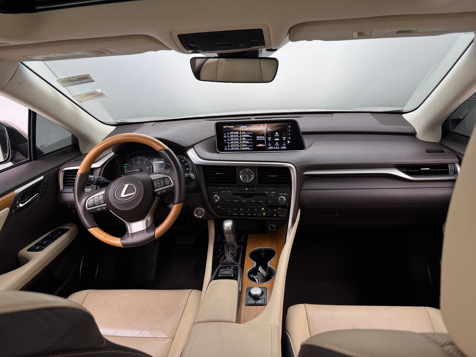 Thumbnail: 2017 Lexus RX - 3