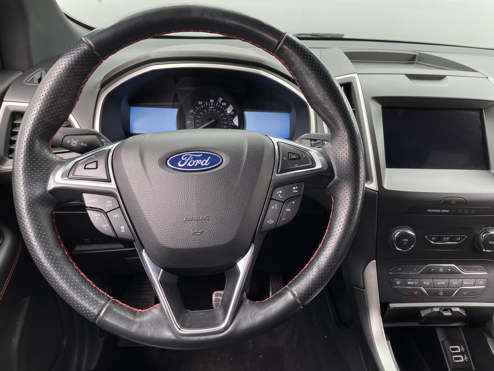 Thumbnail: 2020 Ford Edge - 4