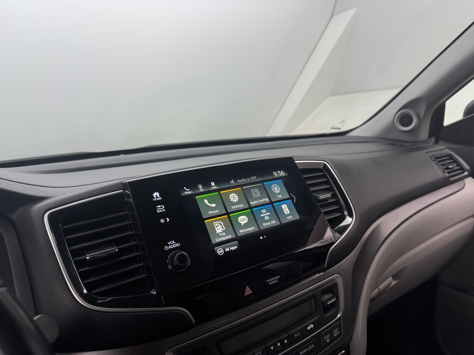 Thumbnail: 2019 Honda Pilot - 3