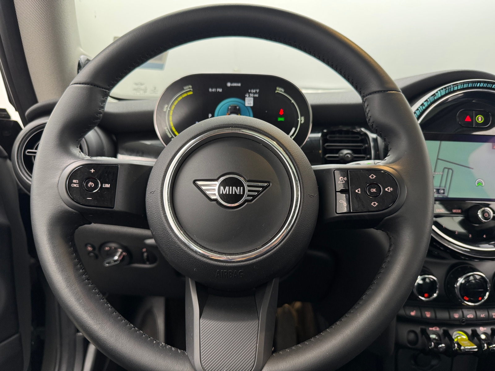 Thumbnail: 2023 MINI Cooper Hardtop - 4