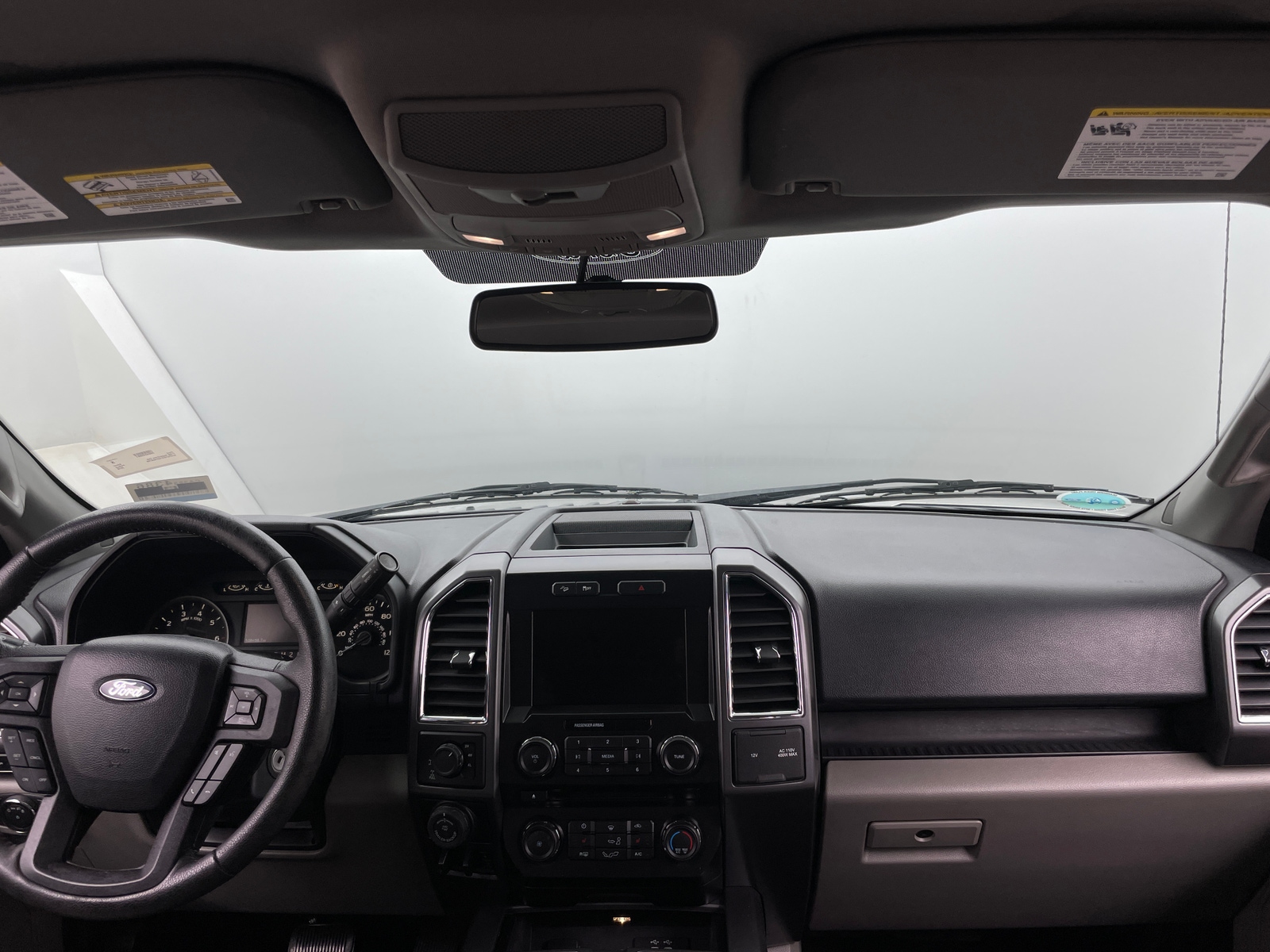 Thumbnail: 2016 Ford Econoline - 3