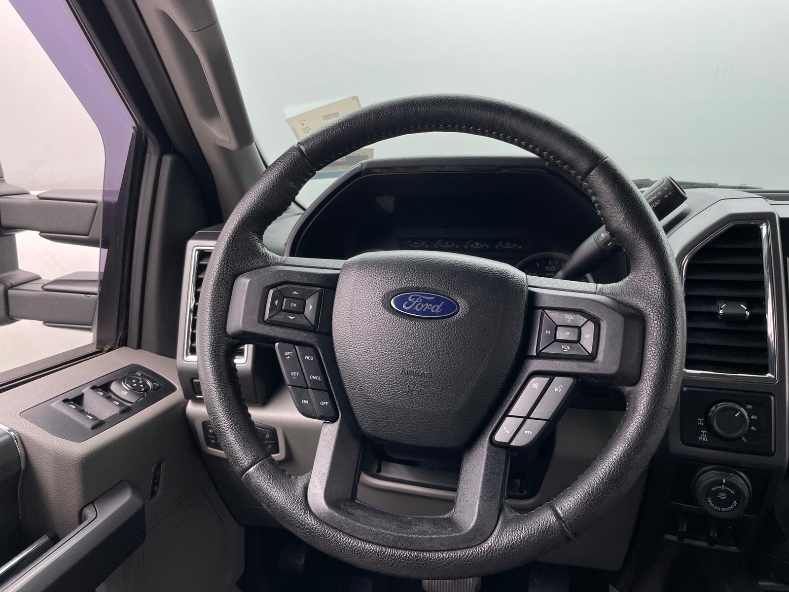 Thumbnail: 2016 Ford Econoline - 5