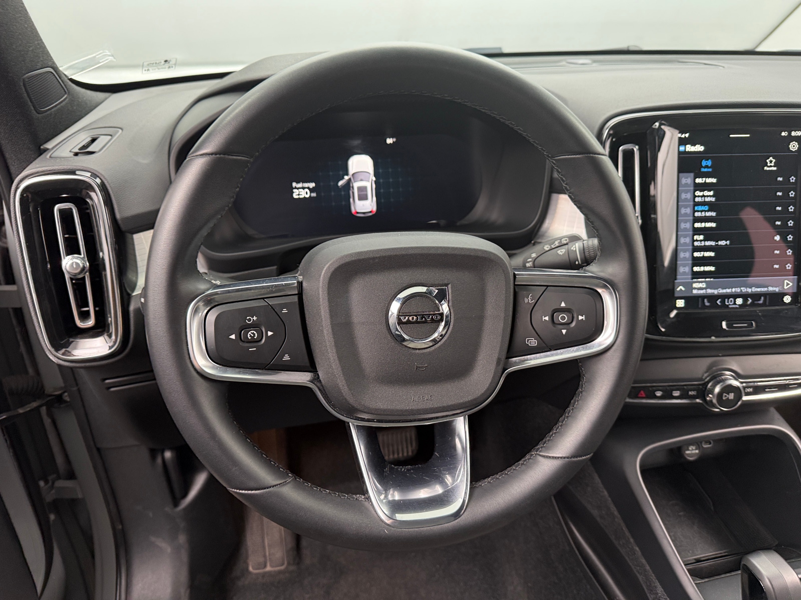 Thumbnail: 2024 Volvo XC40 - 5