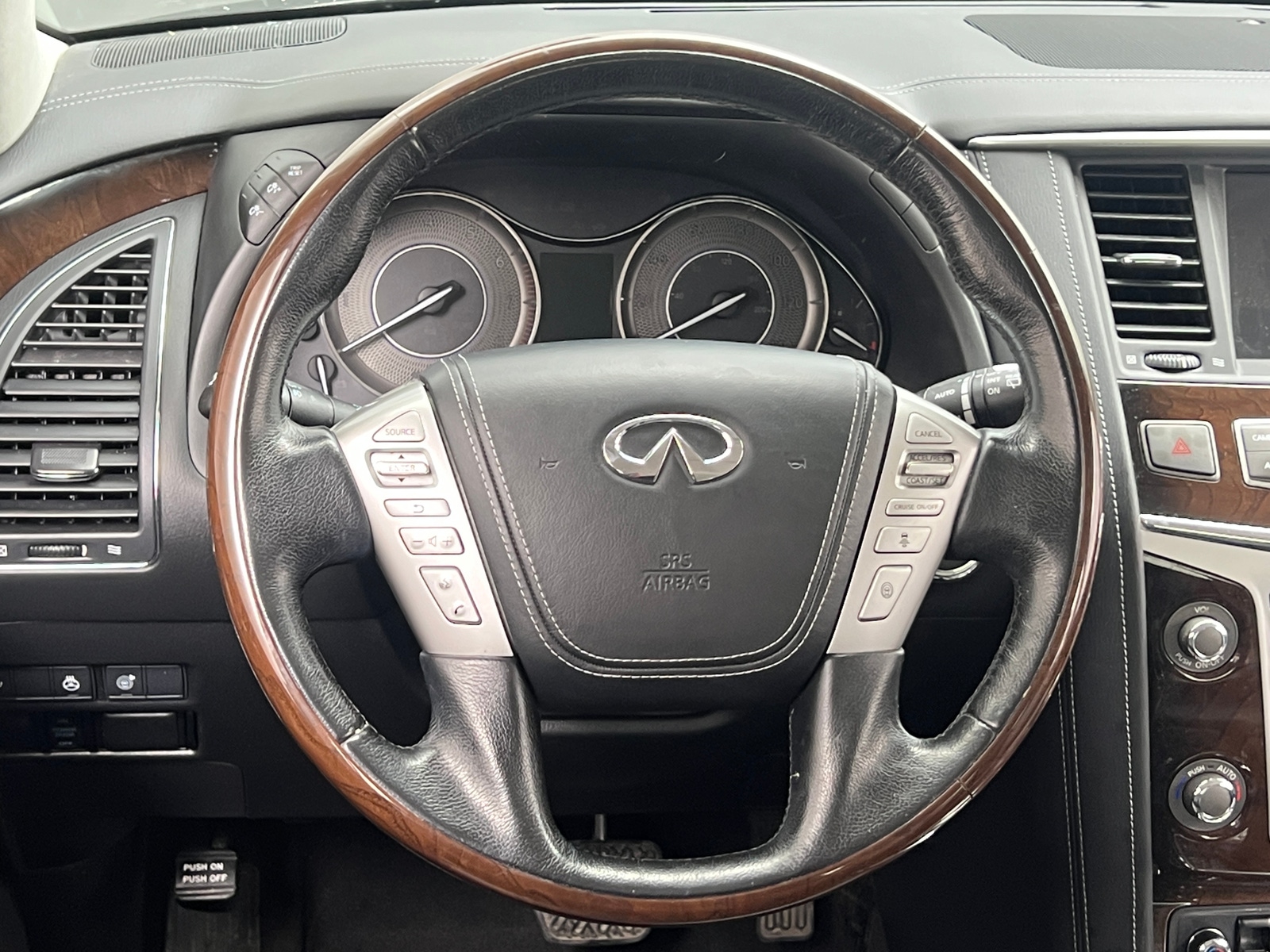 Thumbnail: 2018 INFINITI QX80 - 4