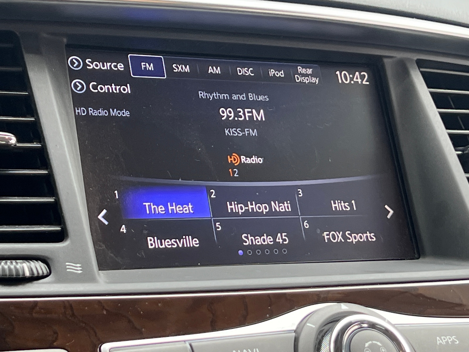 Thumbnail: 2018 INFINITI QX80 - 3