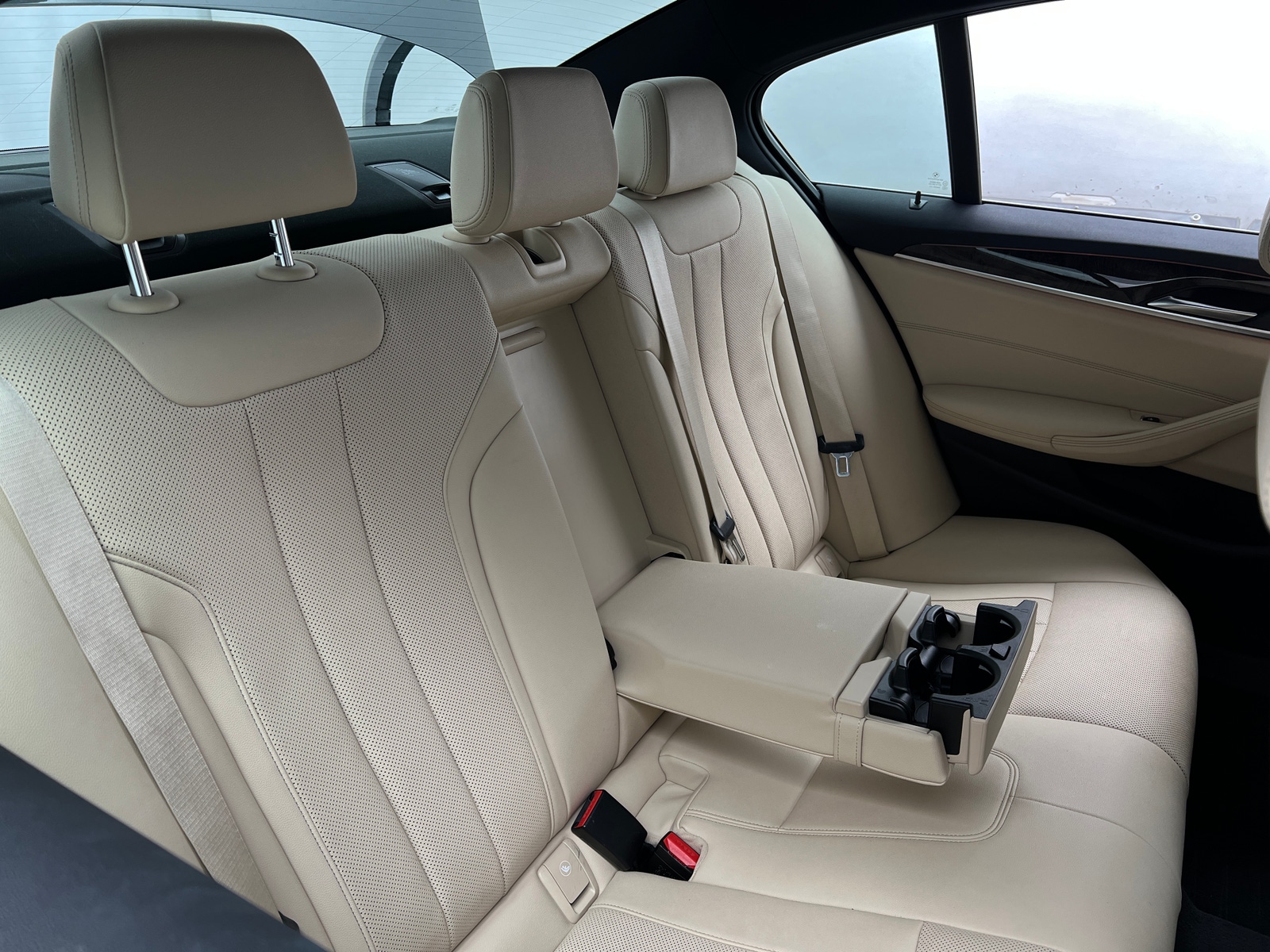 Thumbnail: 2022 BMW 5 Series - 5