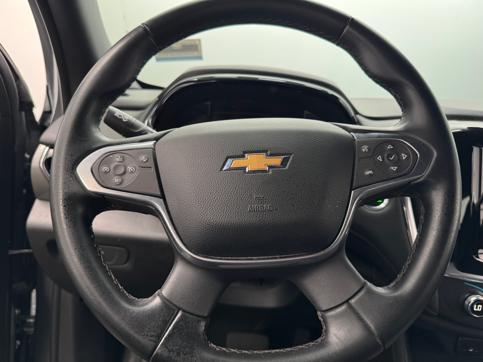 Thumbnail: 2023 Chevrolet Traverse - 5