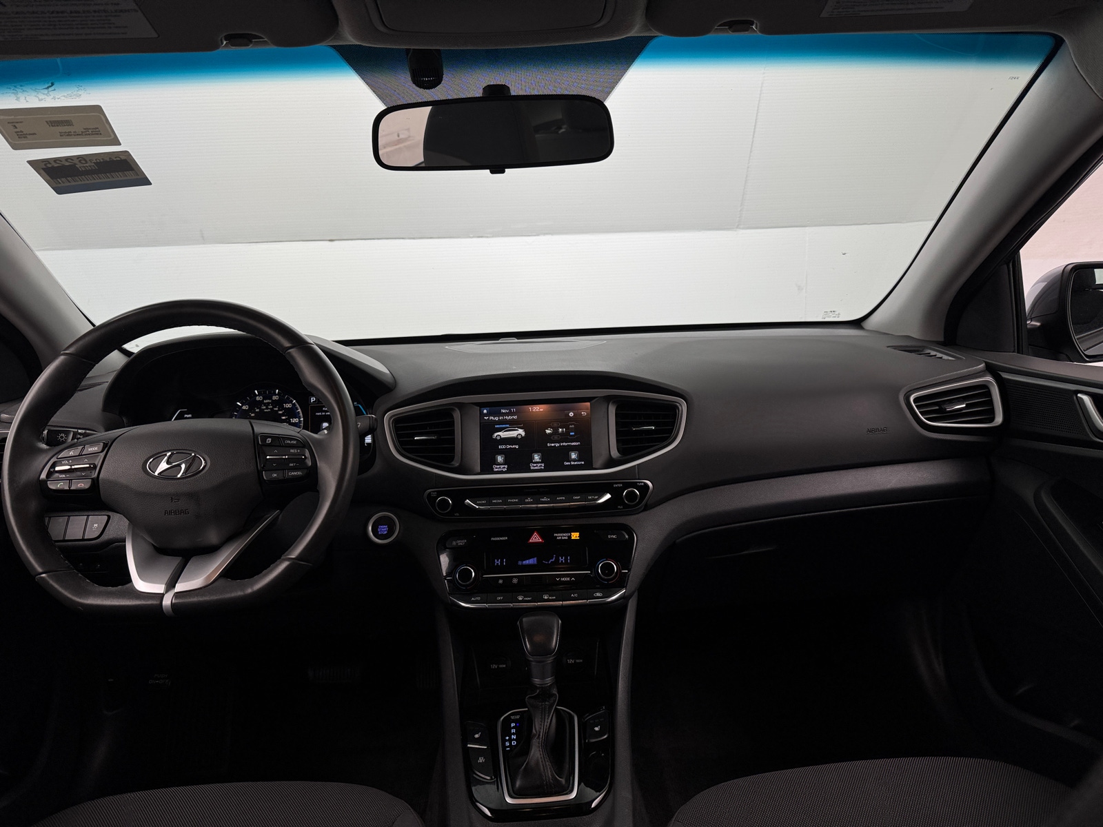 Thumbnail: 2019 Hyundai Ioniq - 3