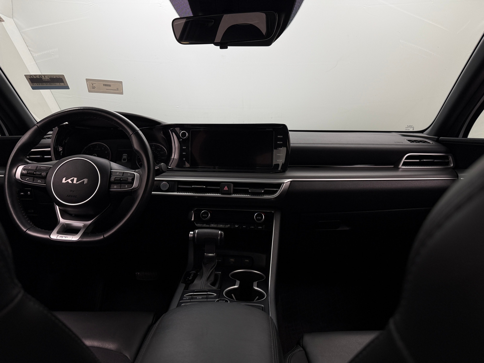 Thumbnail: 2023 Kia K5 - 2