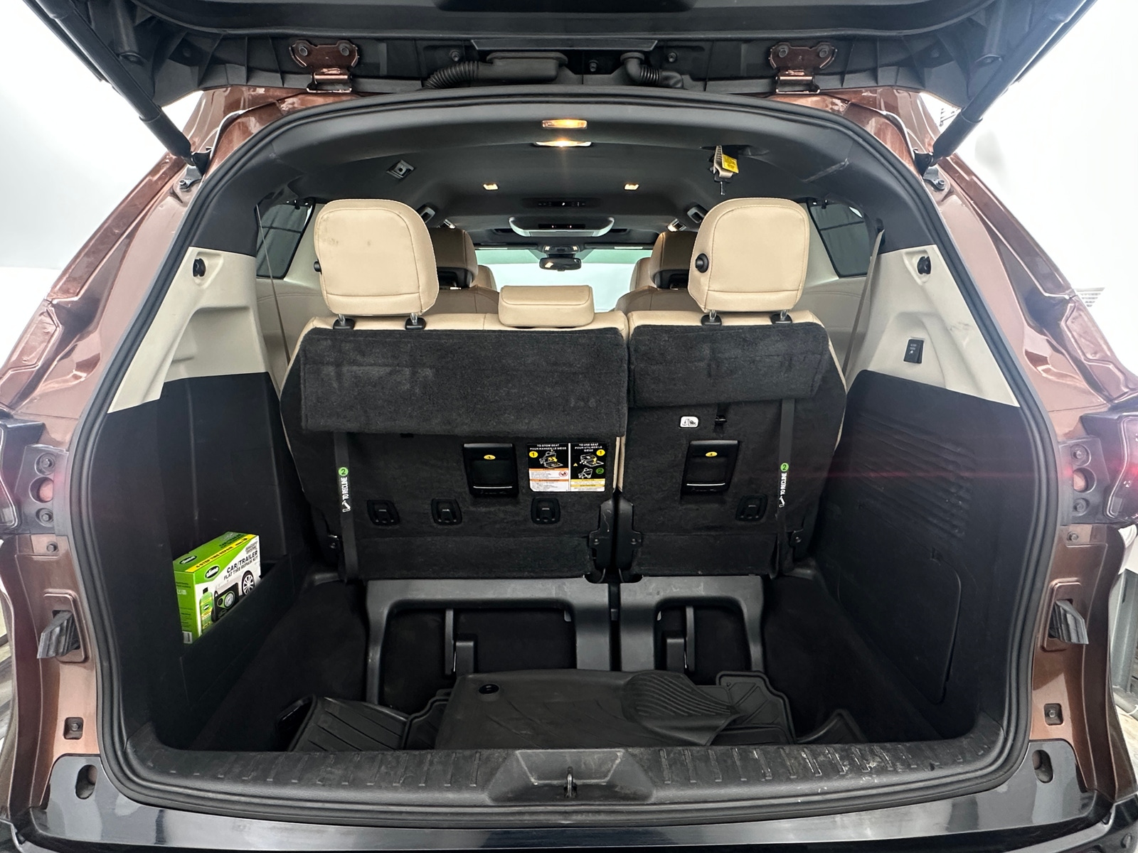 Thumbnail: 2022 Toyota Sienna - 6